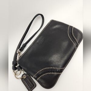 Coach Vintage Soho Black Leather Wristlet In EUC